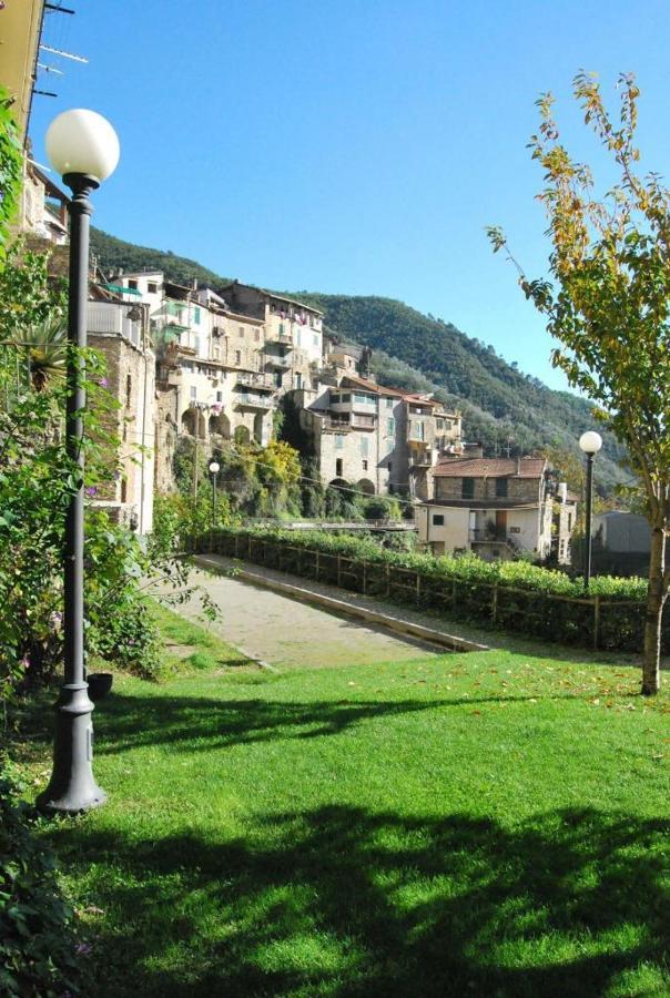 Casa Poetto Villa Rocchetta Nervina Exteriör bild